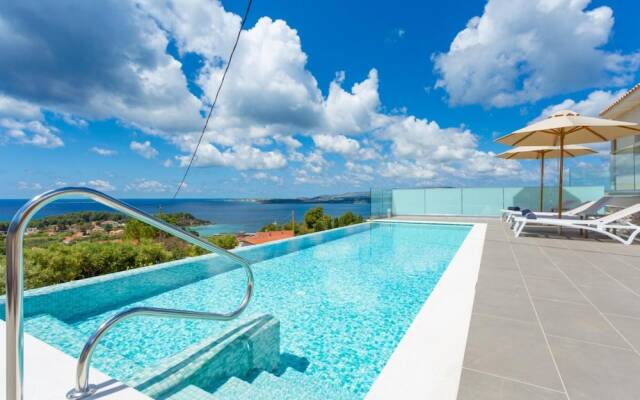 Lassi Villas Collection