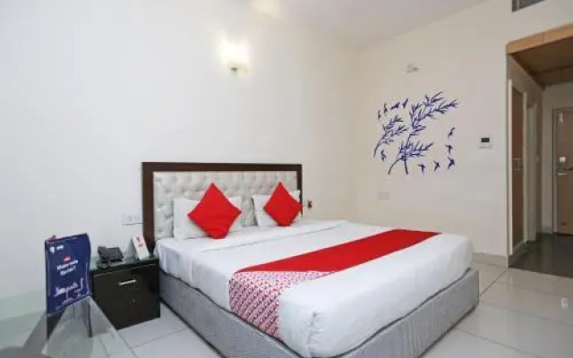 Yellow Sapphire By OYO Rooms