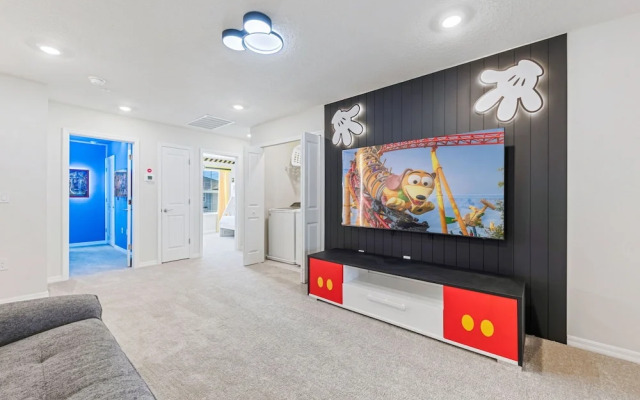 1287 Blue Paradise Way