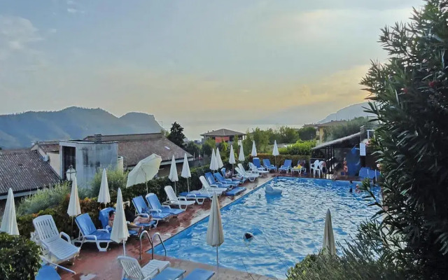 Residence La Filanda in Costermano With Pool