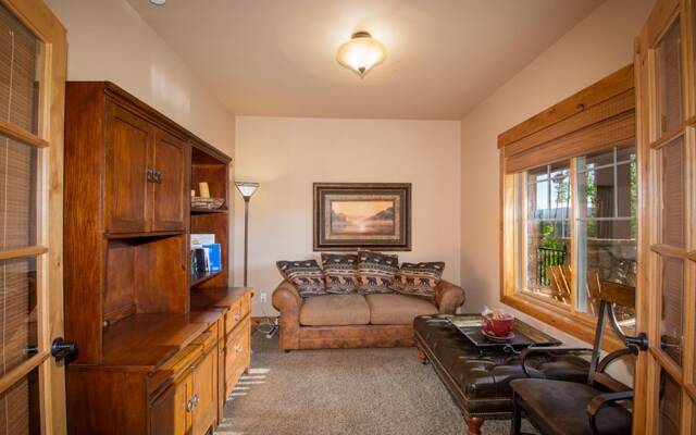 Leland Creek Home