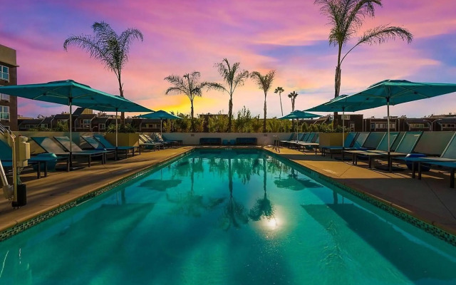 Courtyard by Marriott Marina del Rey
