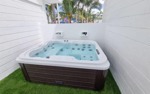 Villa Excellance Beach & Wavepool Resort
