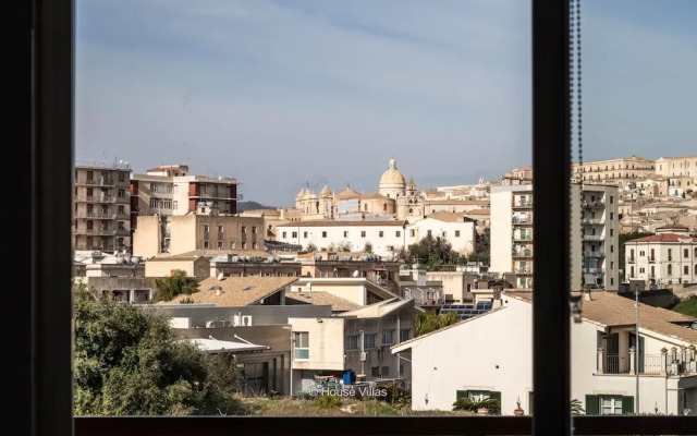 Iris Apartment in Noto