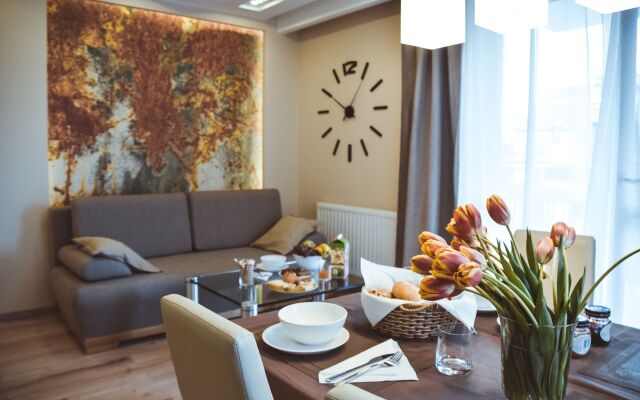 Stawowa Apartment with private garage