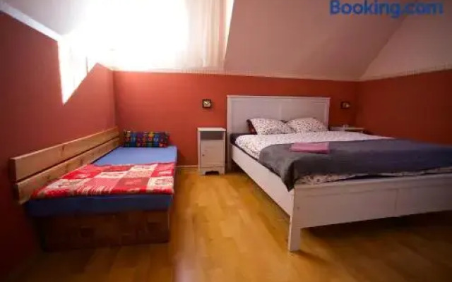 Studio Erika- Spiežovec