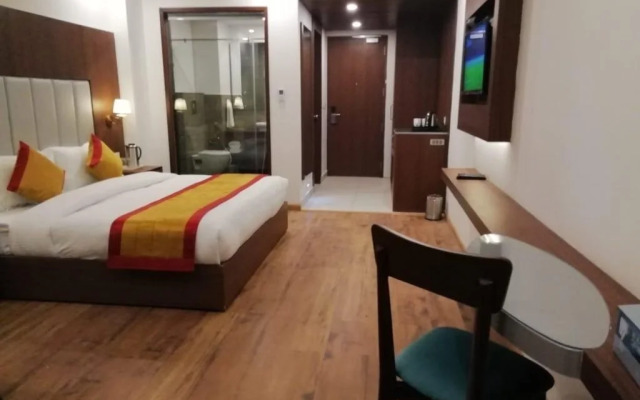 The Laurent and Banon Resorts