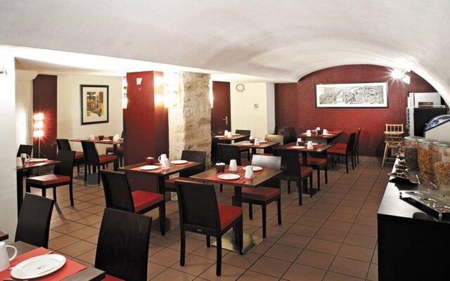 New Hotel Lafayette