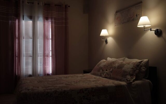 Olive Garden Studios & Apts