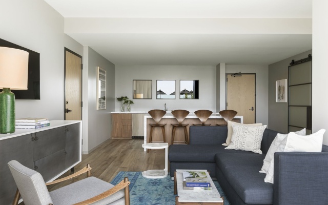 Kimpton Everly Hotel Hollywood by IHG