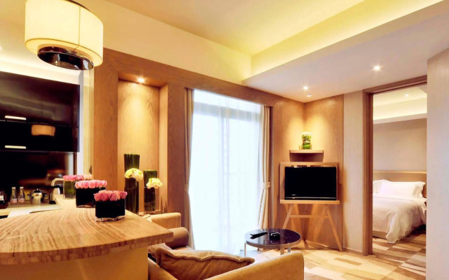 Royal Suites & Tower
