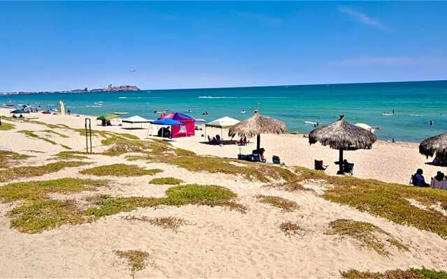 Bella Sirena Luxury Resort 205-D