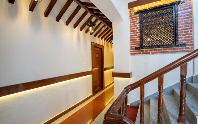 Airport Himalaya Boutique Hotel