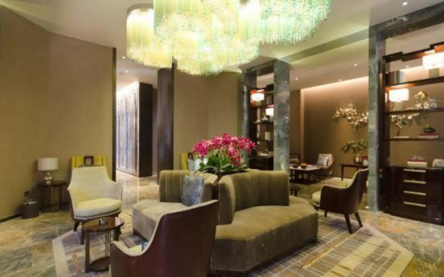 Huayi Hotel