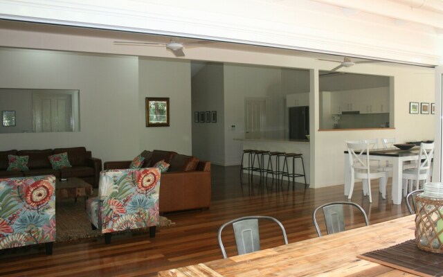 Atoll Close Port Douglas Holiday House