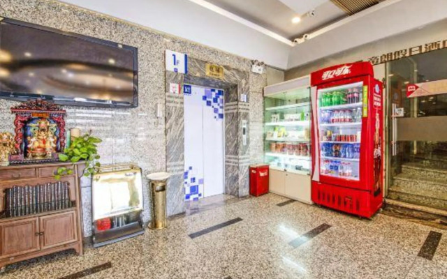 Dilang Holiday Hotel (Yangzhou Jiangdu Passenger Terminal Branch)