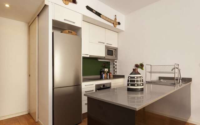 Centric 2 Bedroom Apartment With a Private Lovely Terrace