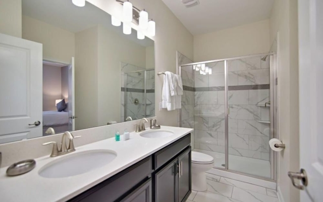 9BR 5BA ChampionsGate Pool Home