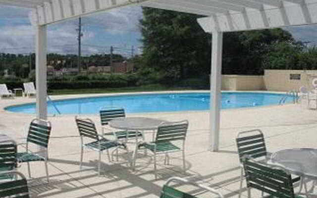 Armada Inn and Suites Knoxville