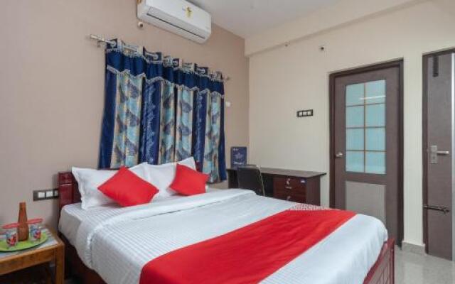 OYO 25021 Rajam Residency