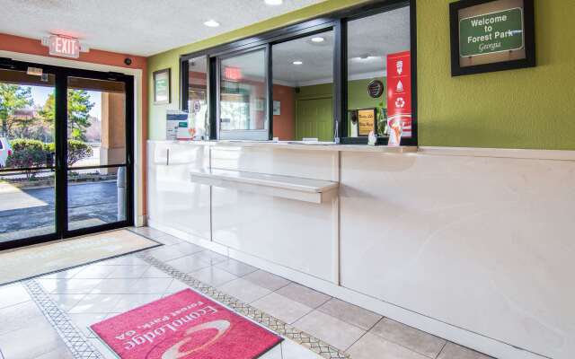 Econo Lodge Atlanta Airport East