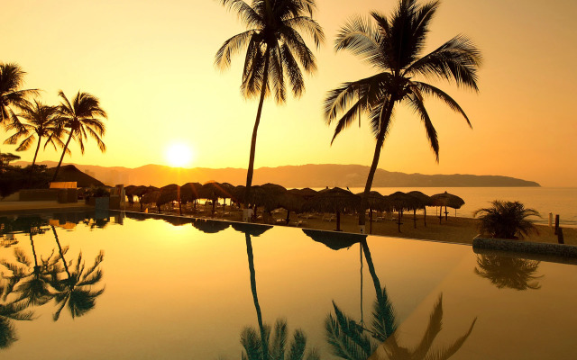 Krystal Beach Acapulco