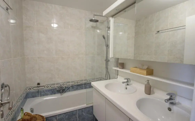 Coastal Apartment in Middelkerke Steps From the Sea