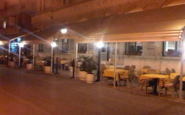 Hotel Tamaris