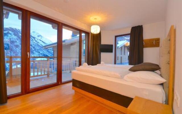 Ski-In Ski-Out Chalet Maiskogel 13B By Alpen Apartments