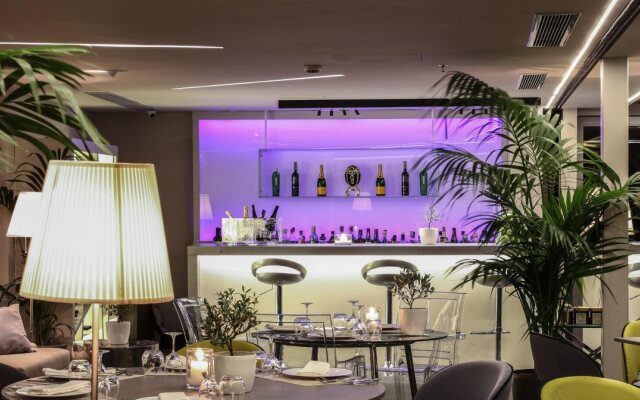 St. George Lycabettus Lifestyle Hotel