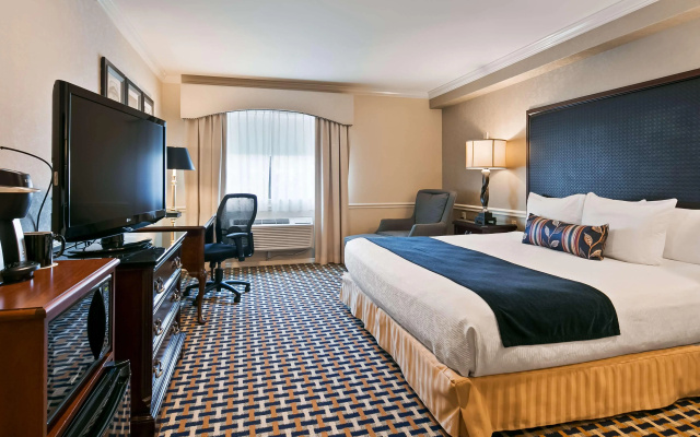 Best Western Plus Puyallup Hotel