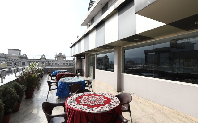 OYO 3269 Hotel Jagat Inn
