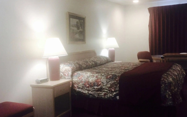 Thunderbird Motel