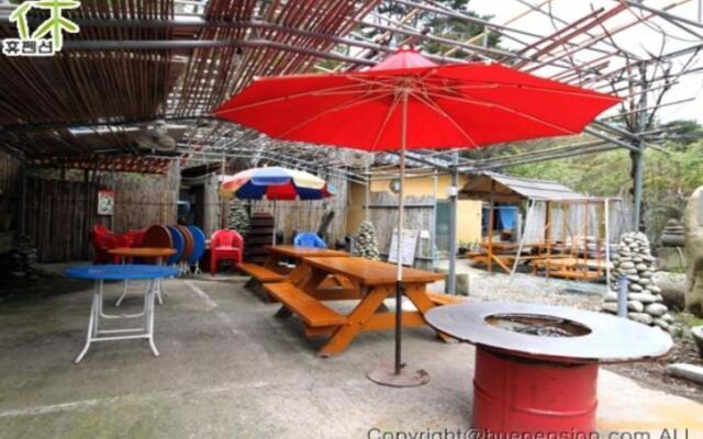 Sacheon Baegunimeomuneungot Pension