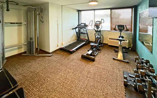 Quality Inn & Suites Cincinnati Downtown