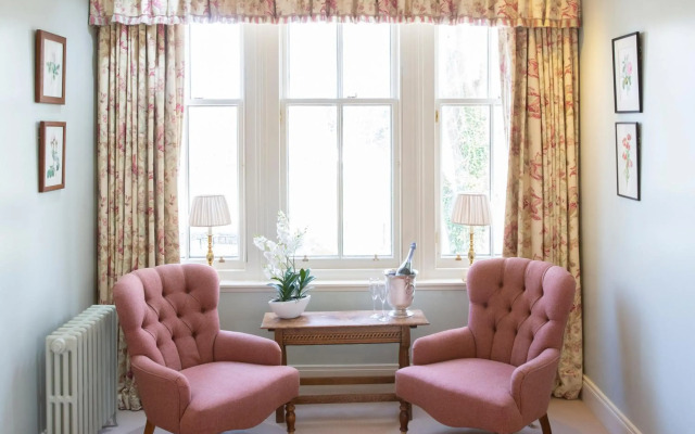 The Loch Lomond Arms Hotel