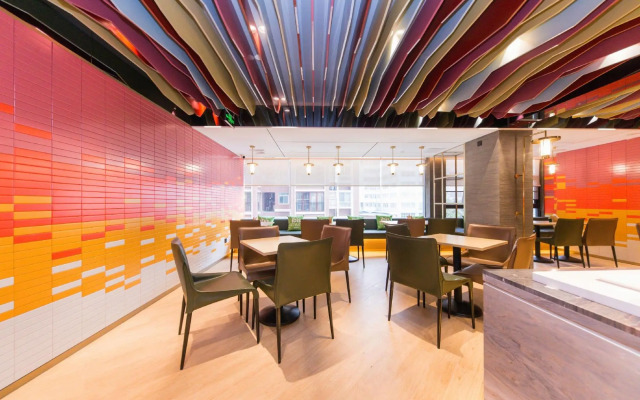 Ibis Styles Hotel (Chaozhou Avenue Archway Branch)