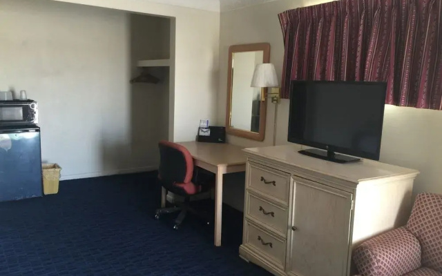 Americas Best Value Inn & Suites - East Toledo/Millbury