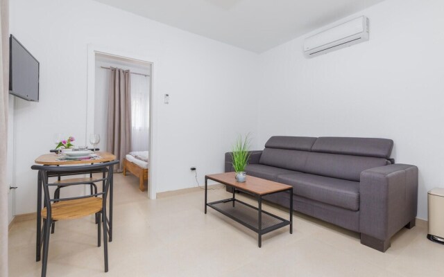 Stunning Home in Peroj With Wifi and 1 Bedrooms