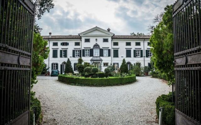Villa di Tissano
