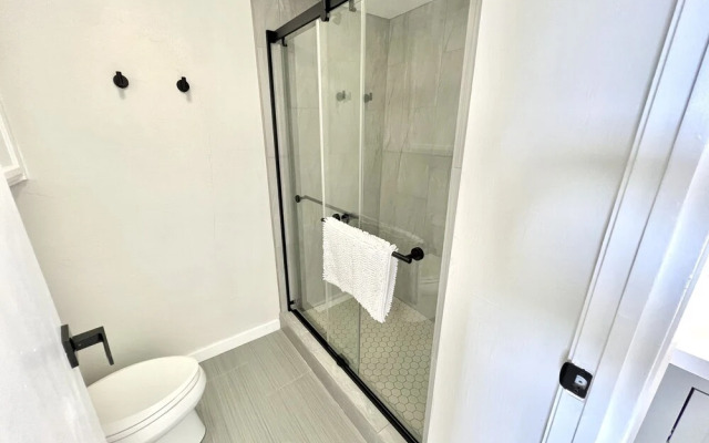 Stunning Views Best location in Hilo 2BR