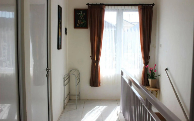 Sierra Villa Malang