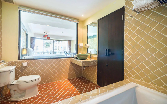 Hive Khaolak Beach Resort - Adults Only