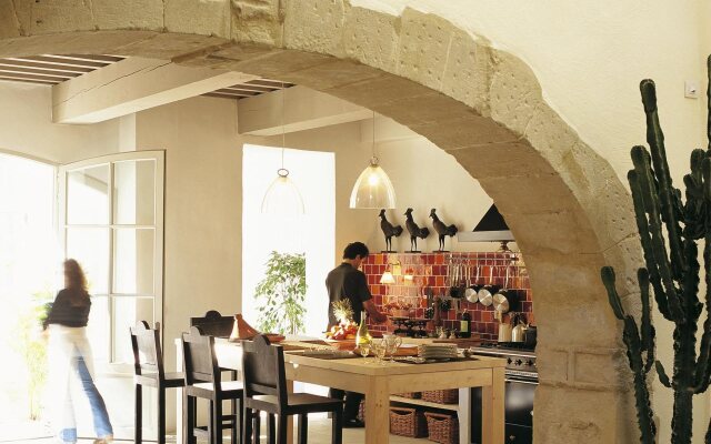 La Maison sur la Sorgue - Esprit de France