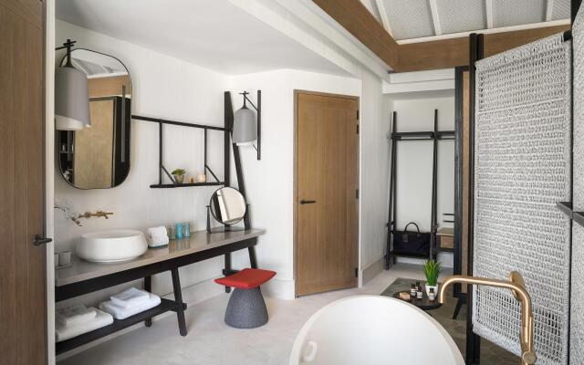 InterContinental Maldives Maamunagau Resort by IHG