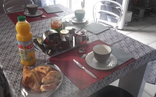 Les Amandiers