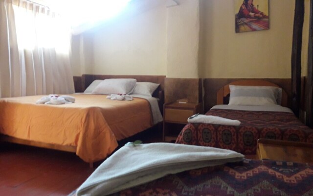 Yuri's Sanbleño II Hostel