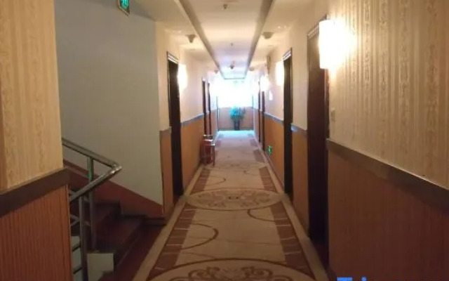 Xixiangfeng Business Hotel