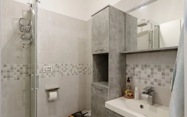 JOIVY Flat W/Terrace & Parking