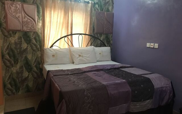 Purple Crown Hotel